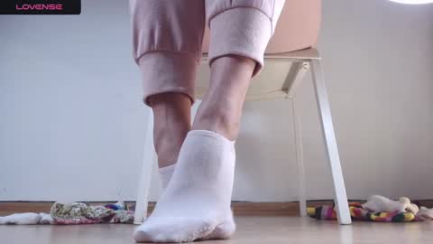 Snapshot of foot_goddes_ chatting on 24, 12, 2024 Sandy online show from 24, 12, 2024