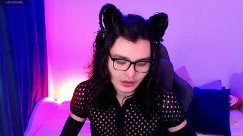 Yukio online show from 12, 4, 2026