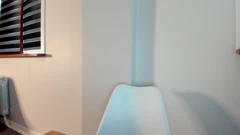 Snapshot of fox_beauty chatting on 14, 10, 2025 Kira online show from 14, 10, 2025