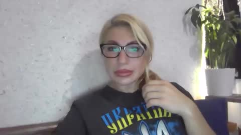 fox_red_lady7 online show from 10, 10, 2025