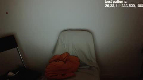 Snapshot of foxfrromearth chatting on 8, 2, 2025 i am your baby Alien online show from 8, 2, 2025