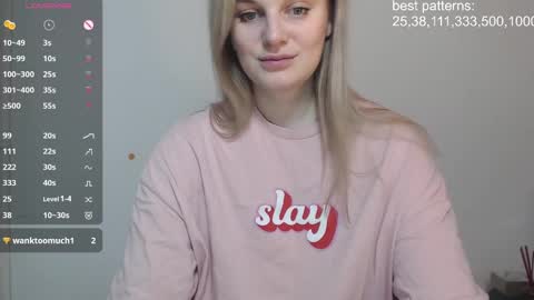 Snapshot of foxfrromearth chatting on 13, 2, 2025 i am your baby Alien online show from 13, 2, 2025