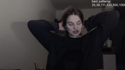 Snapshot of foxfrromearth chatting on 19, 2, 2025 i am your baby Alien online show from 19, 2, 2025