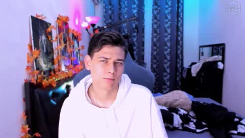 Snapshot of foxicfu chatting on 2, 10, 2025 Foxicfu online show from 2, 10, 2025