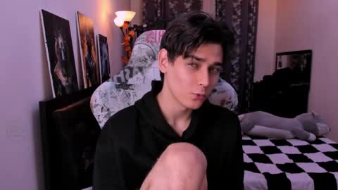 Foxicfu online show from 20, 4, 2026