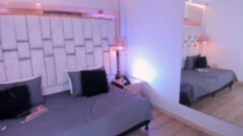Snapshot of foxxxypink chatting on 10, 6, 2026 fox with 3 xs online show from 10, 6, 2026