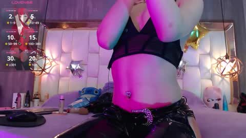 Foxxy  online show from 25, 11, 2025