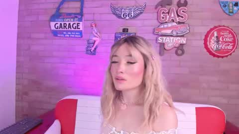 Snapshot of foxy__eva chatting on 26, 11, 2025 Miss Eva online show from 26, 11, 2025