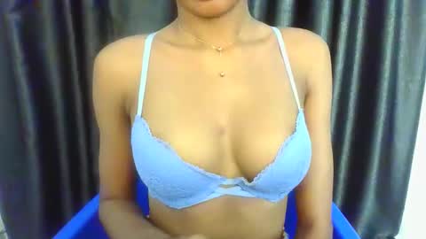 foxy_candy01 online show from 19, 11, 2025