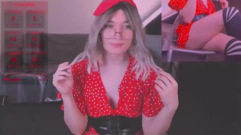 Snapshot of foxy_jpg chatting on 27, 1, 2025 Sue online show from 27, 1, 2025