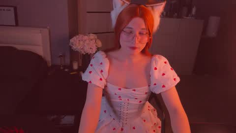 Snapshot of foxy_jpg chatting on 8, 11, 2025 Sue online show from 8, 11, 2025