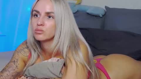 Snapshot of foxy_kimmi chatting on 12, 7, 2026 Foxy Kimmi online show from 12, 7, 2026