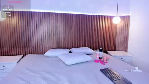 Snapshot of foxy_kylie chatting on 7, 2, 2026 foxy_kylie online show from 7, 2, 2026