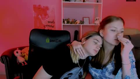 Snapshot of foxy_tease_ chatting on 12, 9, 2025 foxy_tease_ online show from 12, 9, 2025