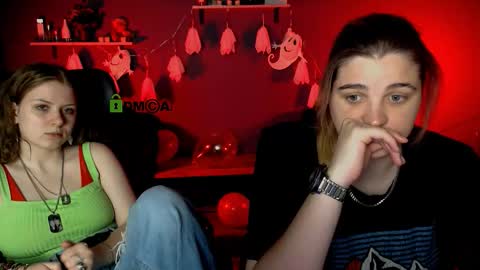 Snapshot of foxy_tease_ chatting on 24, 10, 2025 foxy_tease_ online show from 24, 10, 2025