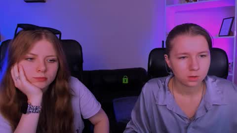 Snapshot of foxy_tease_ chatting on 6, 11, 2025 foxy_tease_ online show from 6, 11, 2025