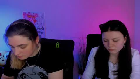 Snapshot of foxy_tease_ chatting on 3, 12, 2025 foxy_tease_ online show from 3, 12, 2025