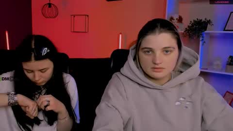 Snapshot of foxy_tease_ chatting on 18, 12, 2025 foxy_tease_ online show from 18, 12, 2025