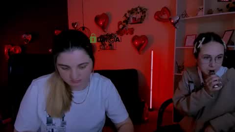 Snapshot of foxy_tease_ chatting on 13, 2, 2026 foxy_tease_ online show from 13, 2, 2026