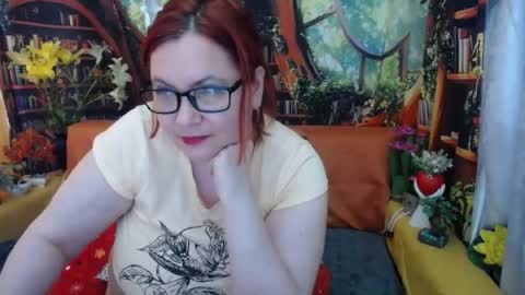 Snapshot of foxydesiree chatting on 7, 7, 2026 foxydesiree online show from 7, 7, 2026