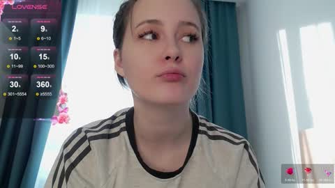 Snapshot of foxydollkate chatting on 20, 11, 2025 Kate online show from 20, 11, 2025