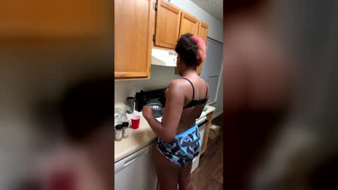 Snapshot of foxygoddess18 chatting on 3, 5, 2026 foxygoddess18 online show from 3, 5, 2026