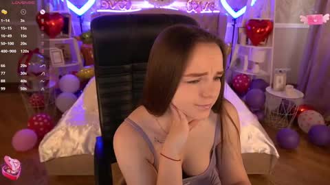 Snapshot of foxyshyyy chatting on 23, 2, 2025 Inna online show from 23, 2, 2025