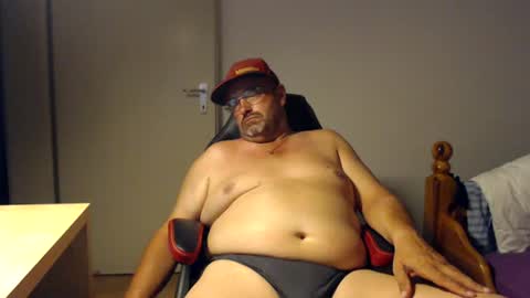 Snapshot of fraboys chatting on 13, 7, 2026 Fraboys online show from 13, 7, 2026