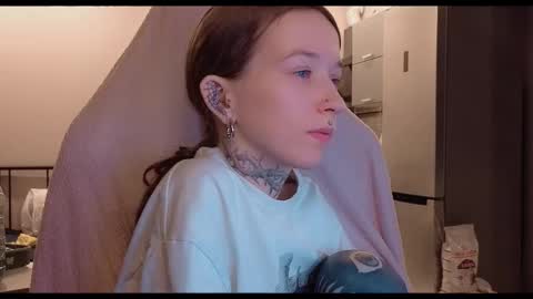 Snapshot of fran_bow chatting on 24, 11, 2025 fran_bow online show from 24, 11, 2025