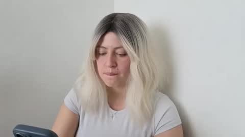 Snapshot of francescaasmith chatting on 9, 9, 2025 Francesca online show from 9, 9, 2025