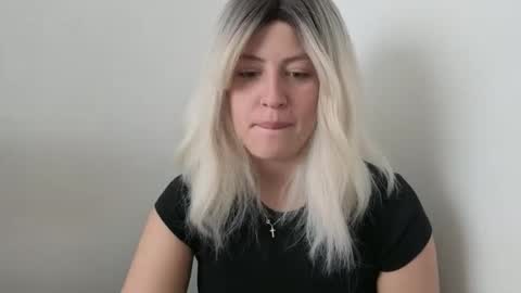 Snapshot of francescaasmith chatting on 14, 9, 2025 Francesca online show from 14, 9, 2025