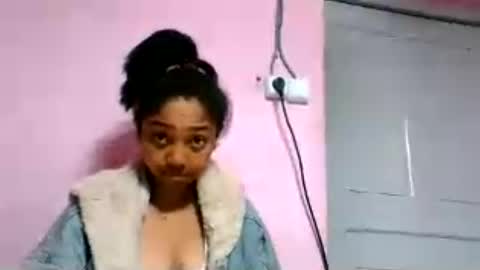 Snapshot of francia333068 chatting on 11, 7, 2026 francia333068 online show from 11, 7, 2026