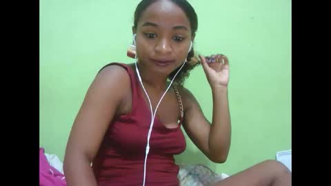 Snapshot of francine925426 chatting on 17, 1, 2026 francine925426 online show from 17, 1, 2026