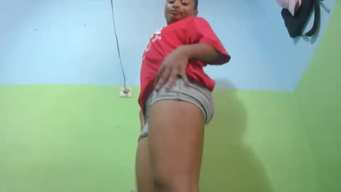 Snapshot of francine925426 chatting on 4, 2, 2026 francine925426 online show from 4, 2, 2026