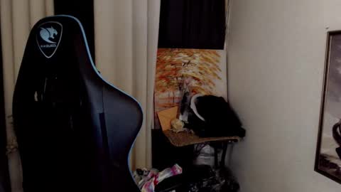 Snapshot of francine_moore chatting on 5, 12, 2024 Francine online show from 5, 12, 2024