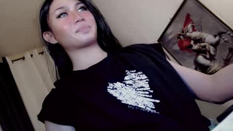 Snapshot of francine_moore chatting on 6, 12, 2024 Francine online show from 6, 12, 2024