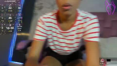 Snapshot of francis_leams chatting on 6, 10, 2025 Laura online show from 6, 10, 2025