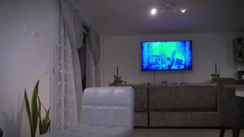 Frank Farrell. Hey remember to give me a thumbs up Ty online show from 2, 3, 2026