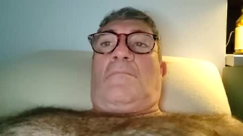 Snapshot of franmi3030 chatting on 31, 10, 2025 PAM AND MIKEL online show from 31, 10, 2025