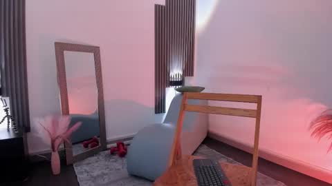 Snapshot of fransheskarossi_ chatting on 2, 2, 2026 Fransheska online show from 2, 2, 2026