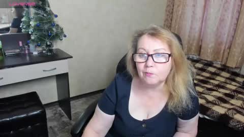 FrauMartha online show from 24, 12, 2024