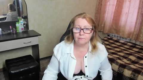 FrauMartha online show from 15, 2, 2025