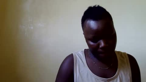 Snapshot of freaky_dolly chatting on 13, 2, 2025 freaky_dolly online show from 13, 2, 2025