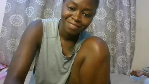 Snapshot of freakybeauties chatting on 10, 11, 2025 Freakies online show from 10, 11, 2025