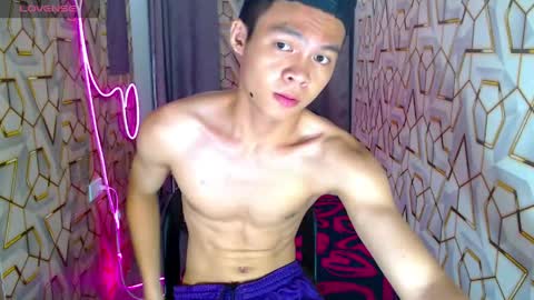 Snapshot of freakymarkxxx chatting on 28, 5, 2026 Mark online show from 28, 5, 2026