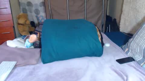 Snapshot of freakyteaser1990 chatting on 18, 12, 2025 Mandy online show from 18, 12, 2025