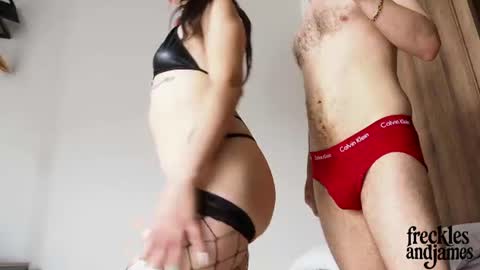 Snapshot of frecklesandjames chatting on 19, 7, 2026 frecklesandjames online show from 19, 7, 2026
