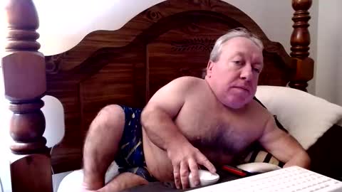 Snapshot of freemysoul4748 chatting on 18, 12, 2025 Cute Lil Man online show from 18, 12, 2025