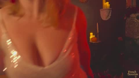 Snapshot of french_devotion chatting on 14, 10, 2025 Louise or Lou 3 online show from 14, 10, 2025