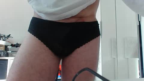 Snapshot of frenchshakaponk chatting on 12, 3, 2026 FrenchoSoleil online show from 12, 3, 2026